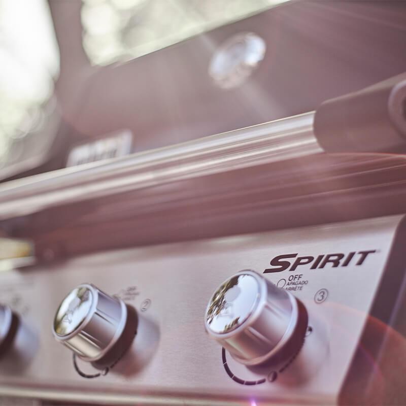 Ψησταριά υγραερίου Weber Spirit E-325 GBS | www.mantemi.gr