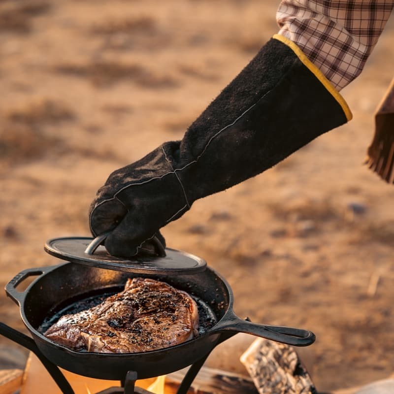 Πυρίμαχα δερμάτινα γάντια BBQ Lodge A5-2 | www.mantemi.gr