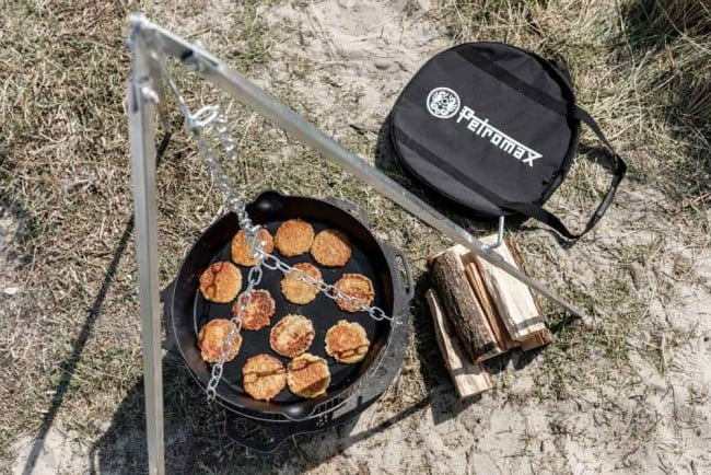 Μαντεμένιο τηγάνι Petromax 53,5cm με 2 λαβές fp50h-t | www.mantemi.gr