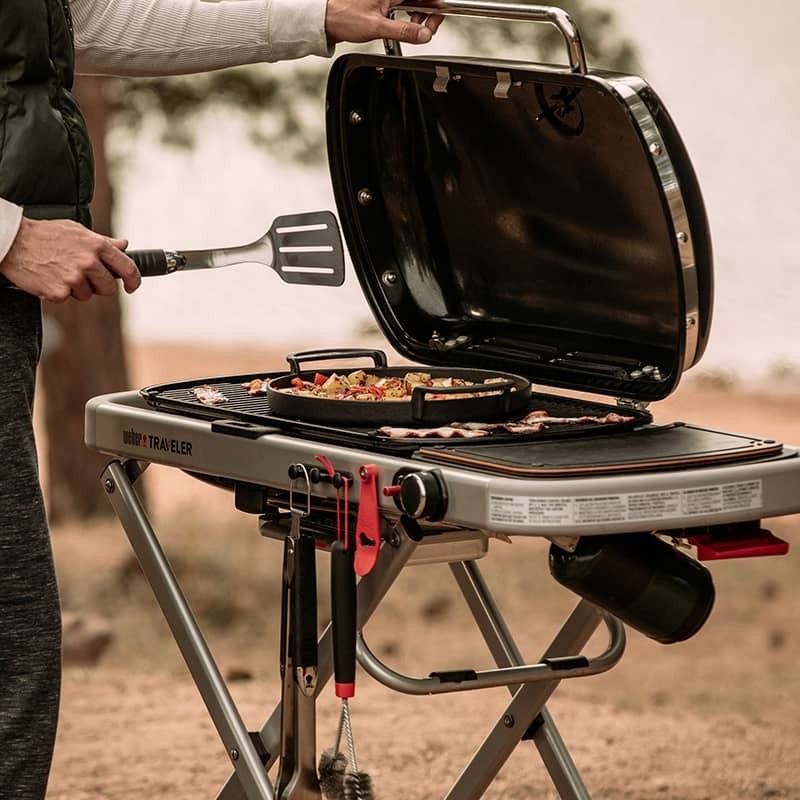 Φορητή Ψησταριά Υγραερίου Weber Traveler | www.mantemi.gr
