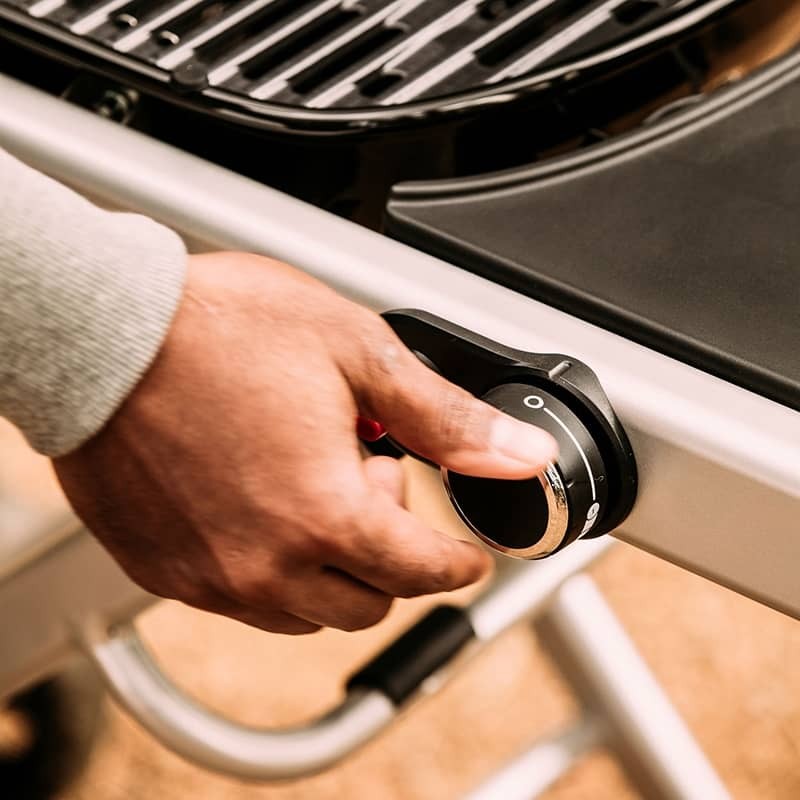Φορητή Ψησταριά Υγραερίου Weber Traveler | www.mantemi.gr